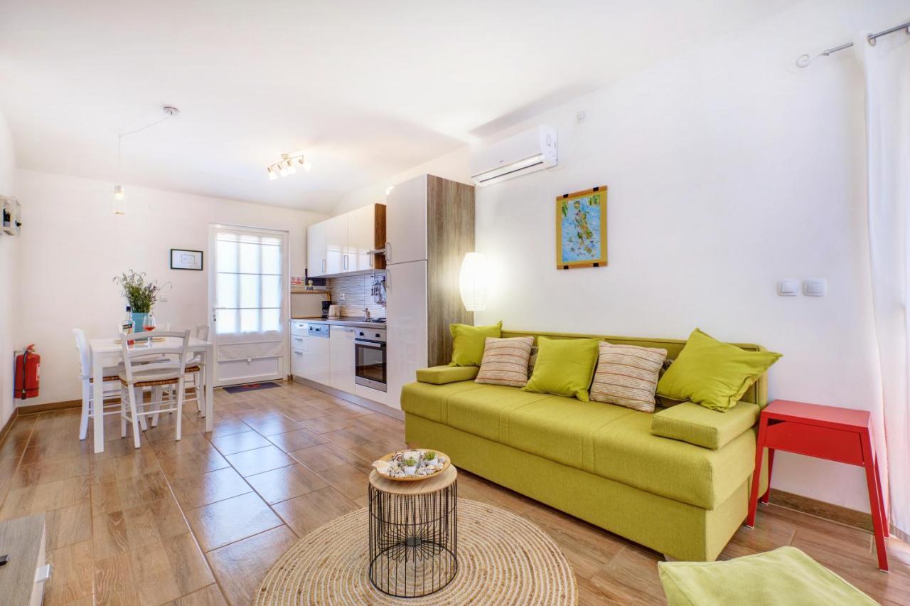 Apartment Tena Veli Lošinj Exteriör bild